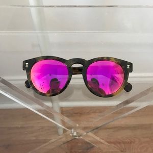 illesteva Sunglasses HOT PINK Tortoise Shell